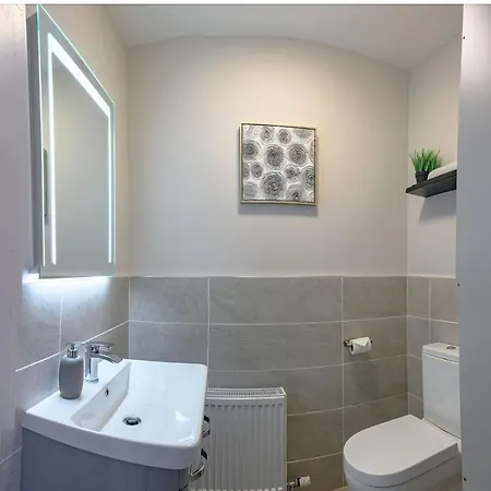 No 1 Kinvara House *