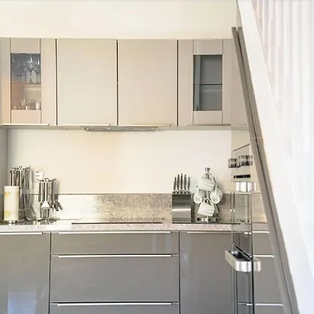 No 1 Kinvara House *